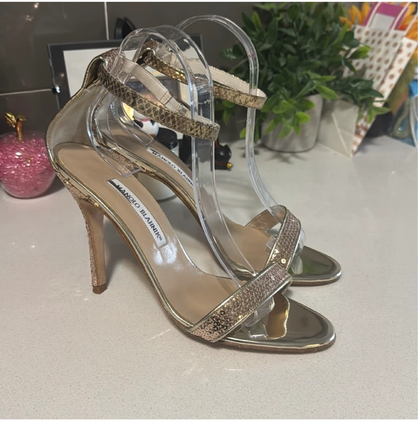 Manolo blahnik gold sequin heels - size 39 - photo 4