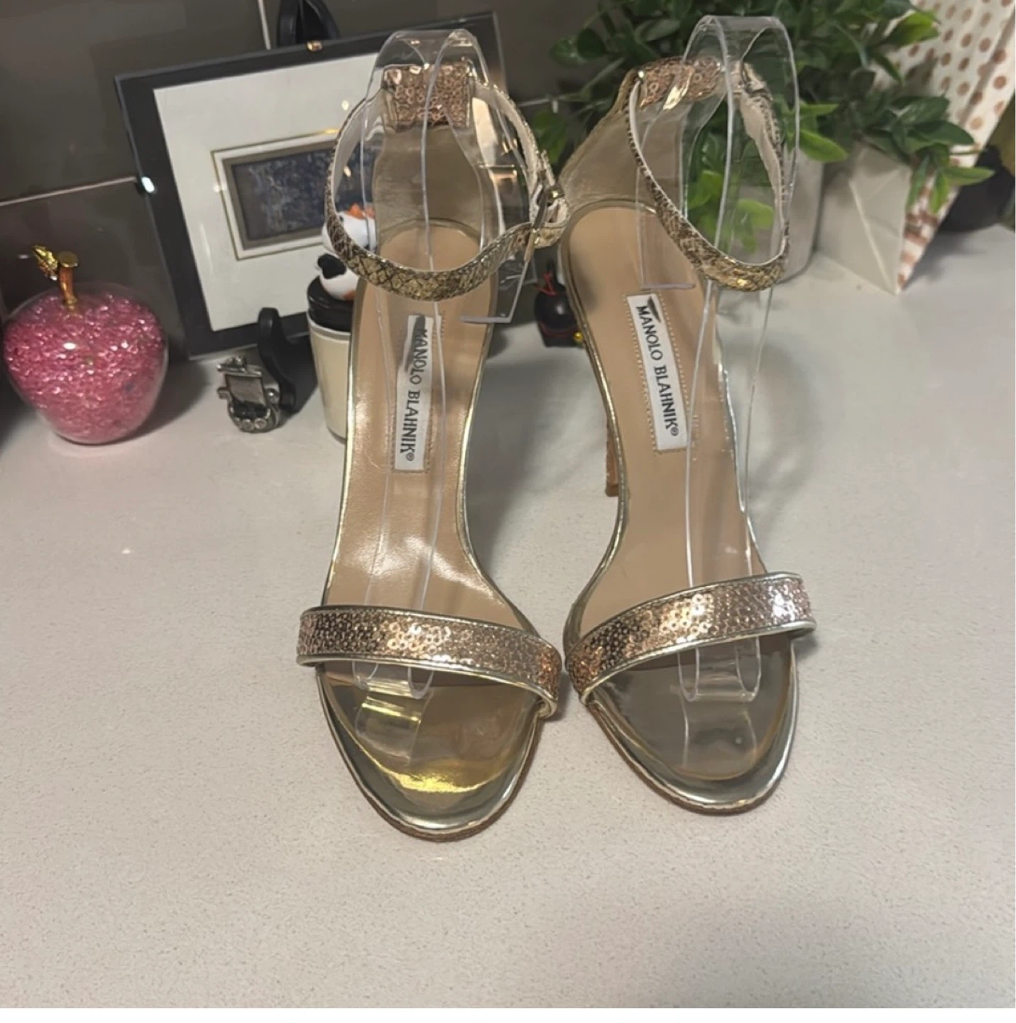 Manolo blahnik gold sequin heels - size 39 - photo 5
