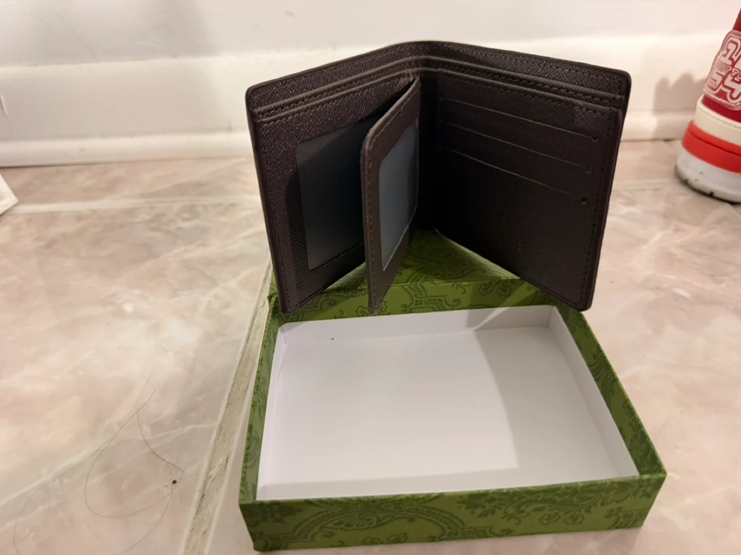 Gucci Bi-fold Wallet with Bee and Tiger Embroidery - photo 2