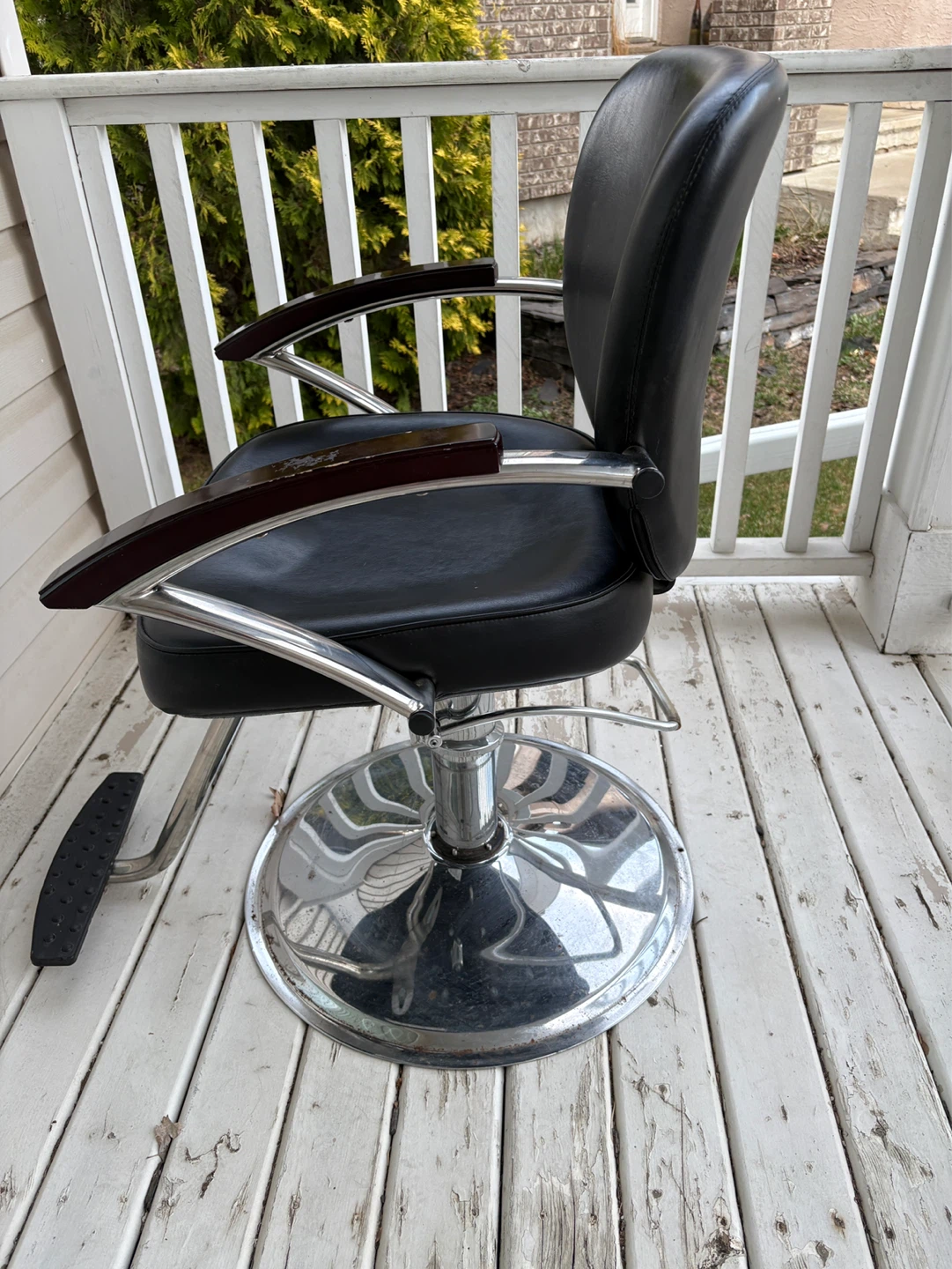 Hydraulic Salon Chair - photo 3