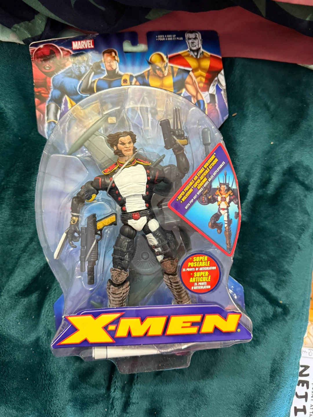 Marvel X-Men Wolverine Action Figure - photo 4