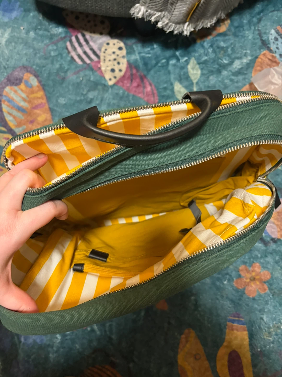 Brand new green canvas backpack - photo 3