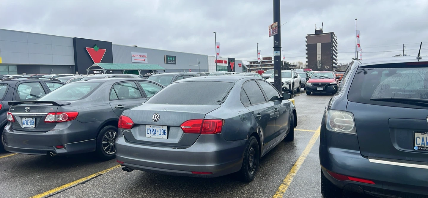 Grey Volkswagen Jetta 2013 - photo 3