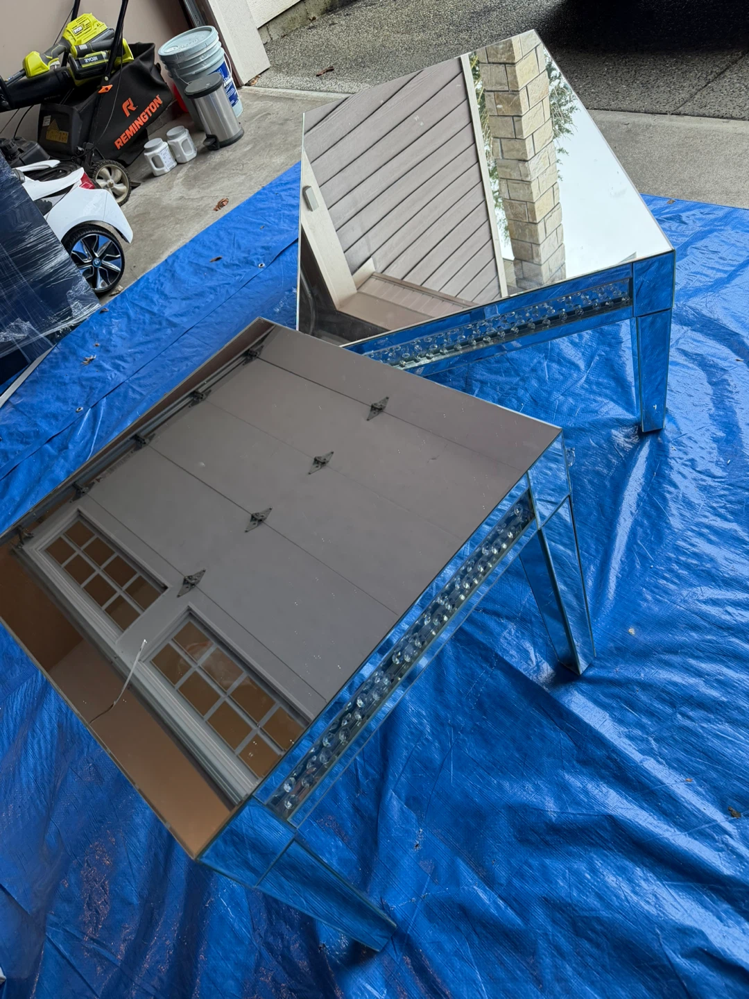 Free Mirrored Tables Coffee Table Side Table - photo 2