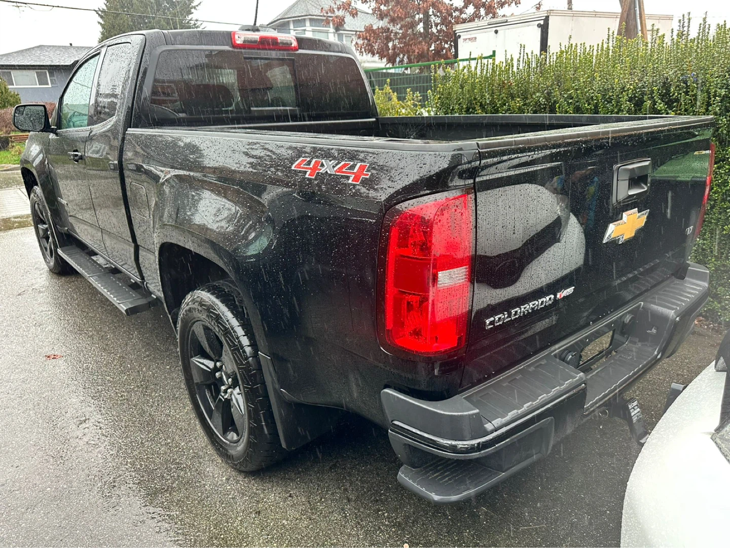 Black Chevrolet Colorado LT Pickup Truck - photo 4