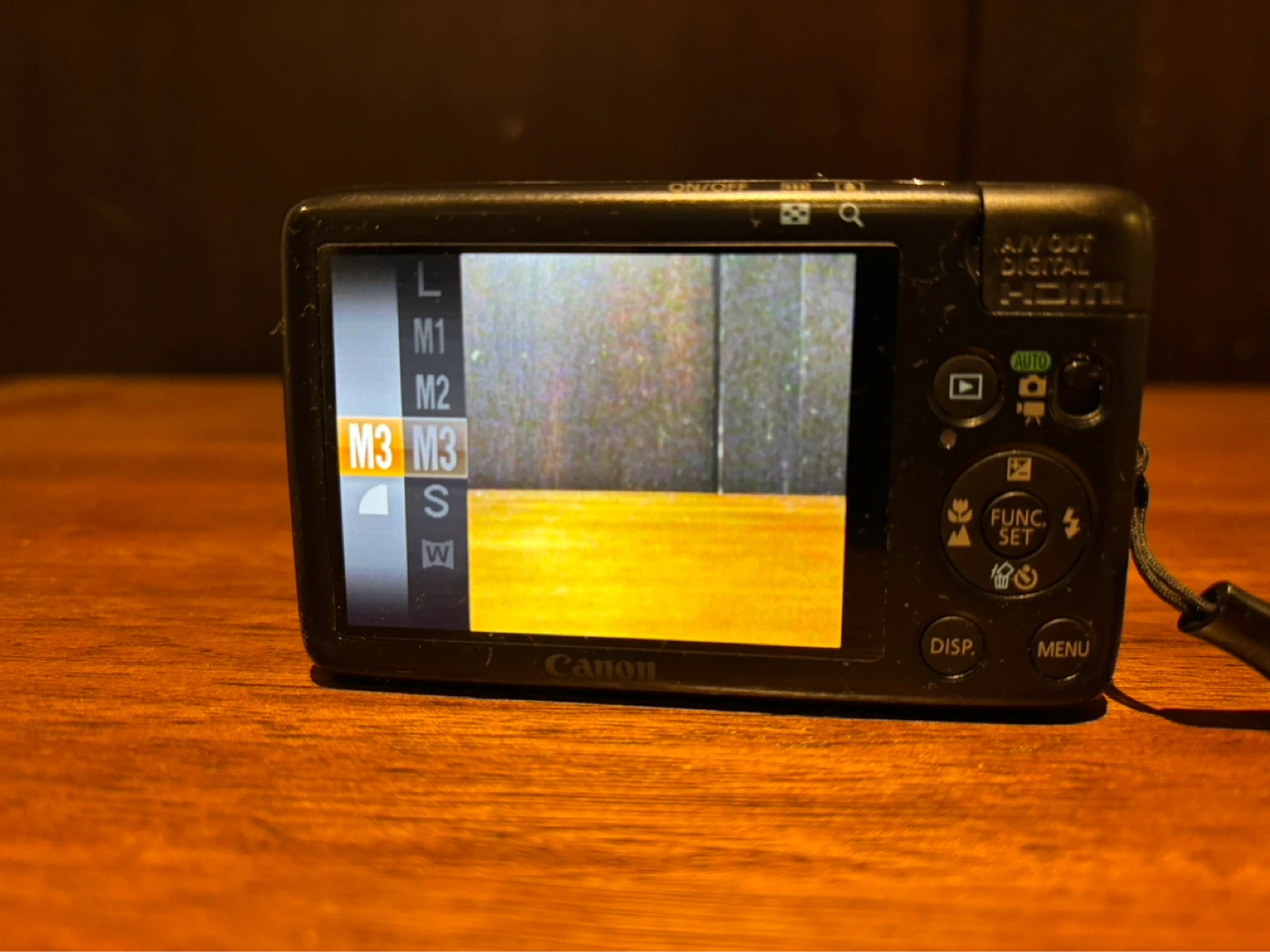 Canon PowerShot SD1400 - photo 2