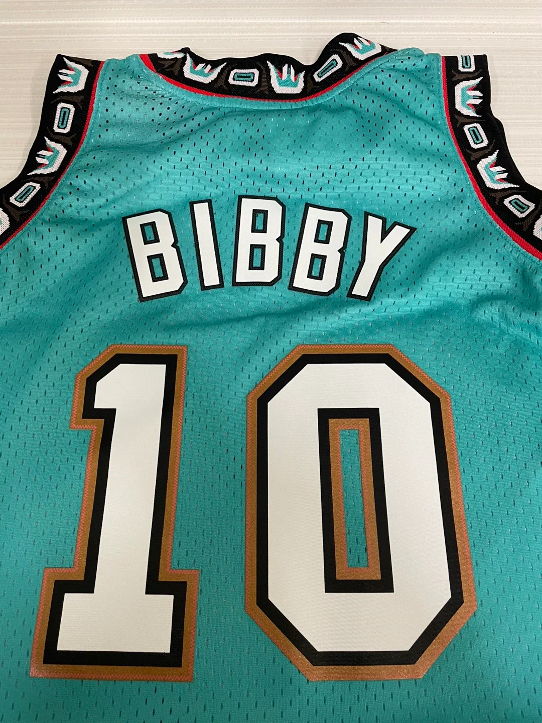 Mitchell & Ness Vancouver Grizzlies Mike Bibby Classics Jersey - photo 2