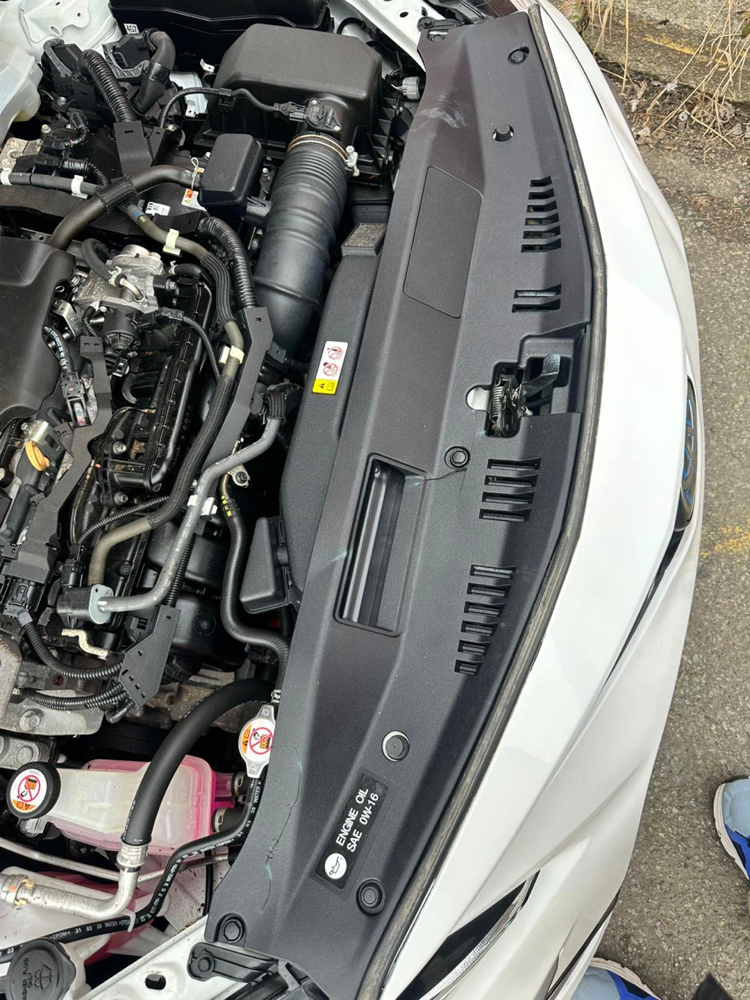 White Toyota Sienna Minivan - photo 4