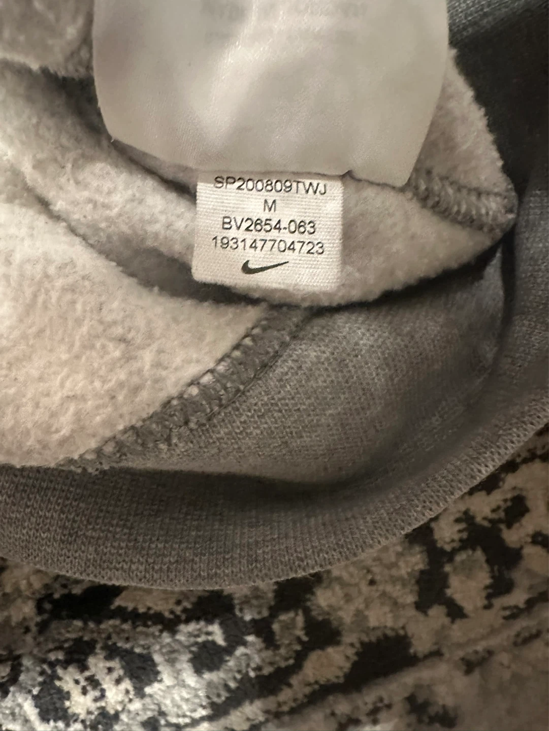 Men’s Nike Grey Medium Hoodie - photo 2