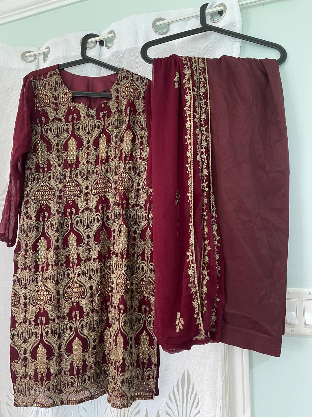 Maroon Embroidered 3-Piece Outfit
