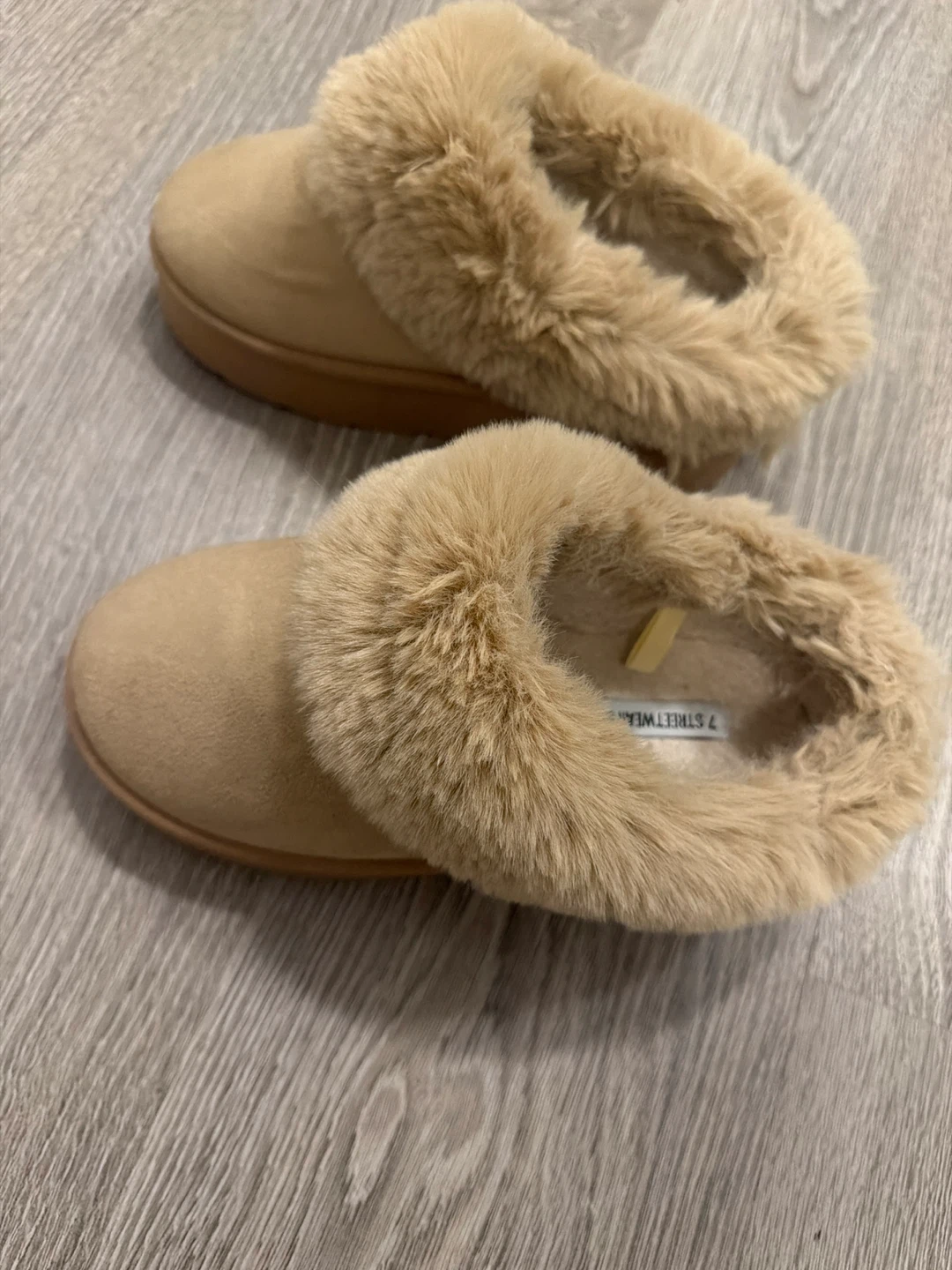 Women's Fuzzy shoes - Tan - photo 2