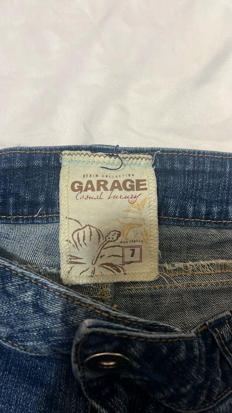 Garage Denim Shorts Size 7 (fits like a 0) - photo 3