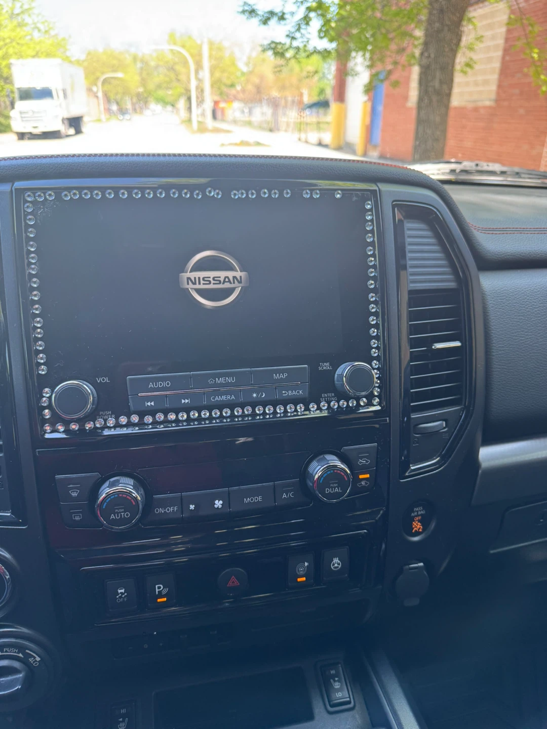 Black Nissan Titan PRO-4X Crew Cab Pickup Truck - photo 5