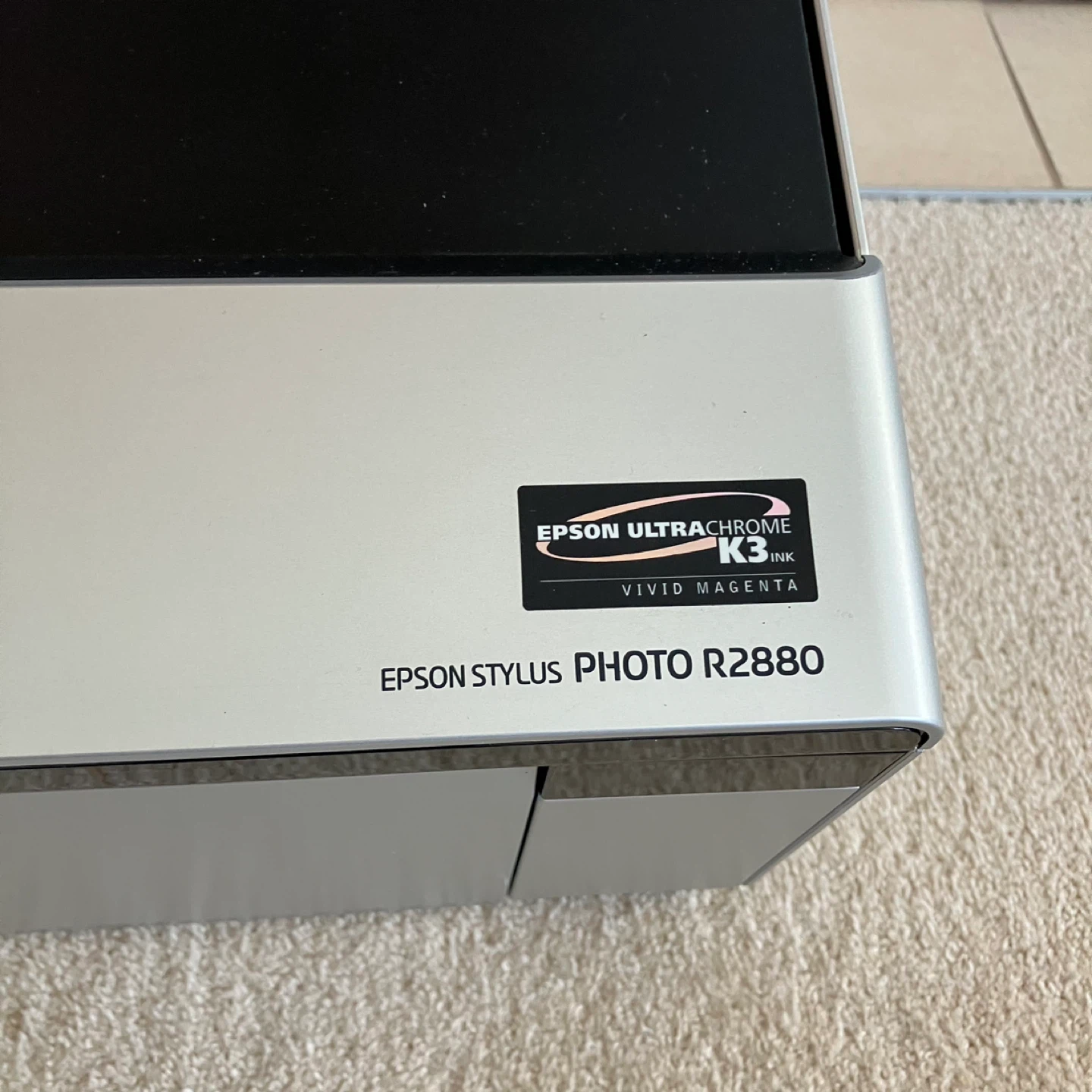 Epson Stylus Photo R2880 Inkjet Printer and Accessories - photo 2