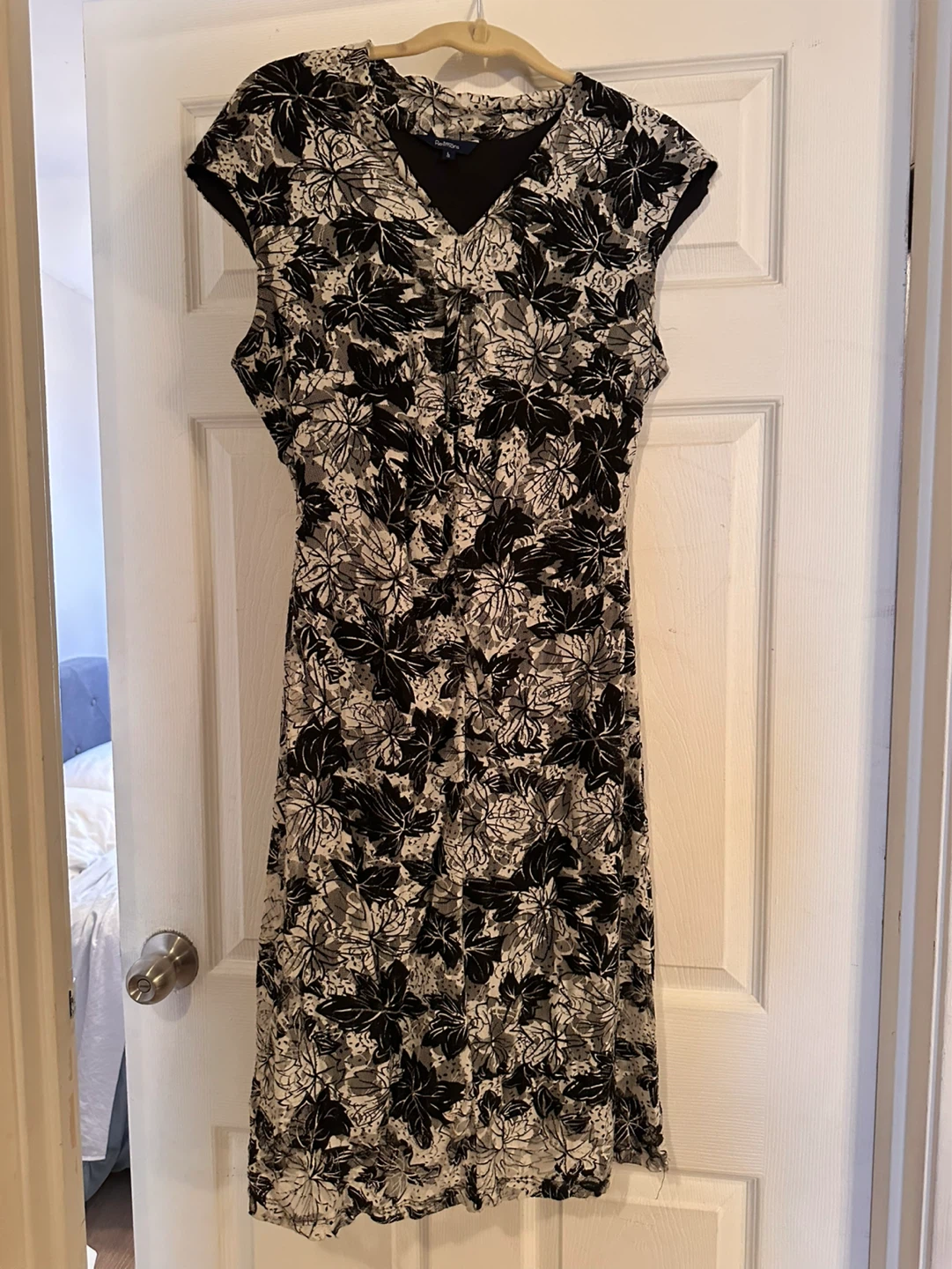 Reitmans Black & White Floral Print Dress - Size L