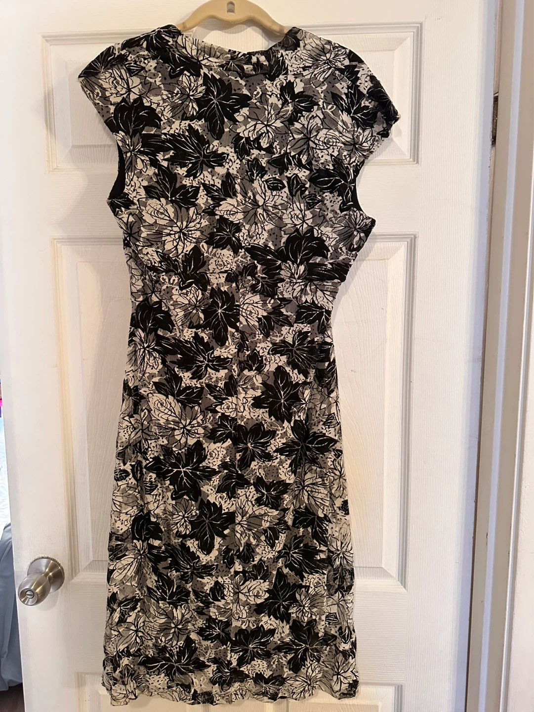 Reitmans Black & White Floral Print Dress - Size L - photo 4