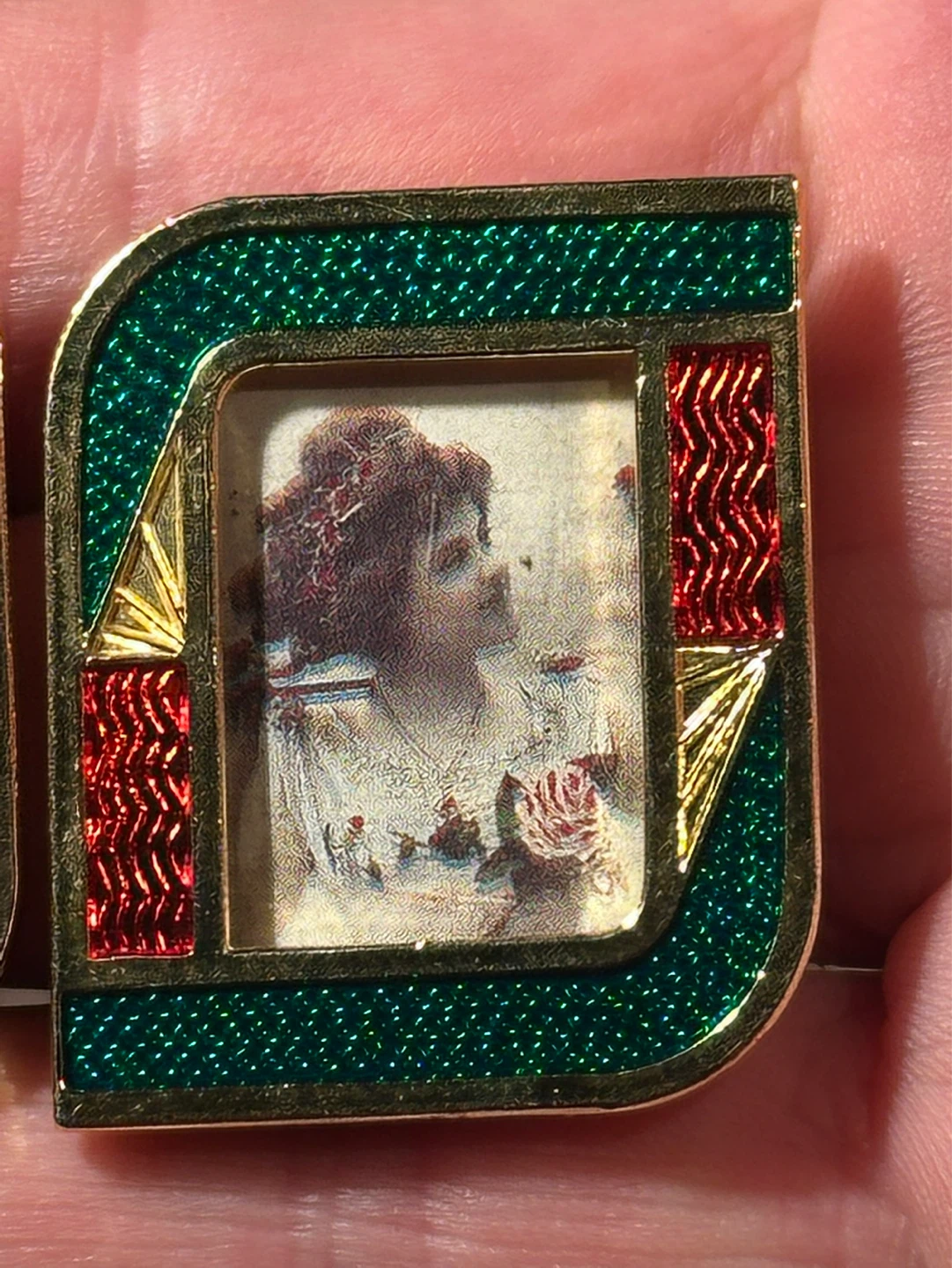 Art Deco Style Picture Frame Brooches - photo 3