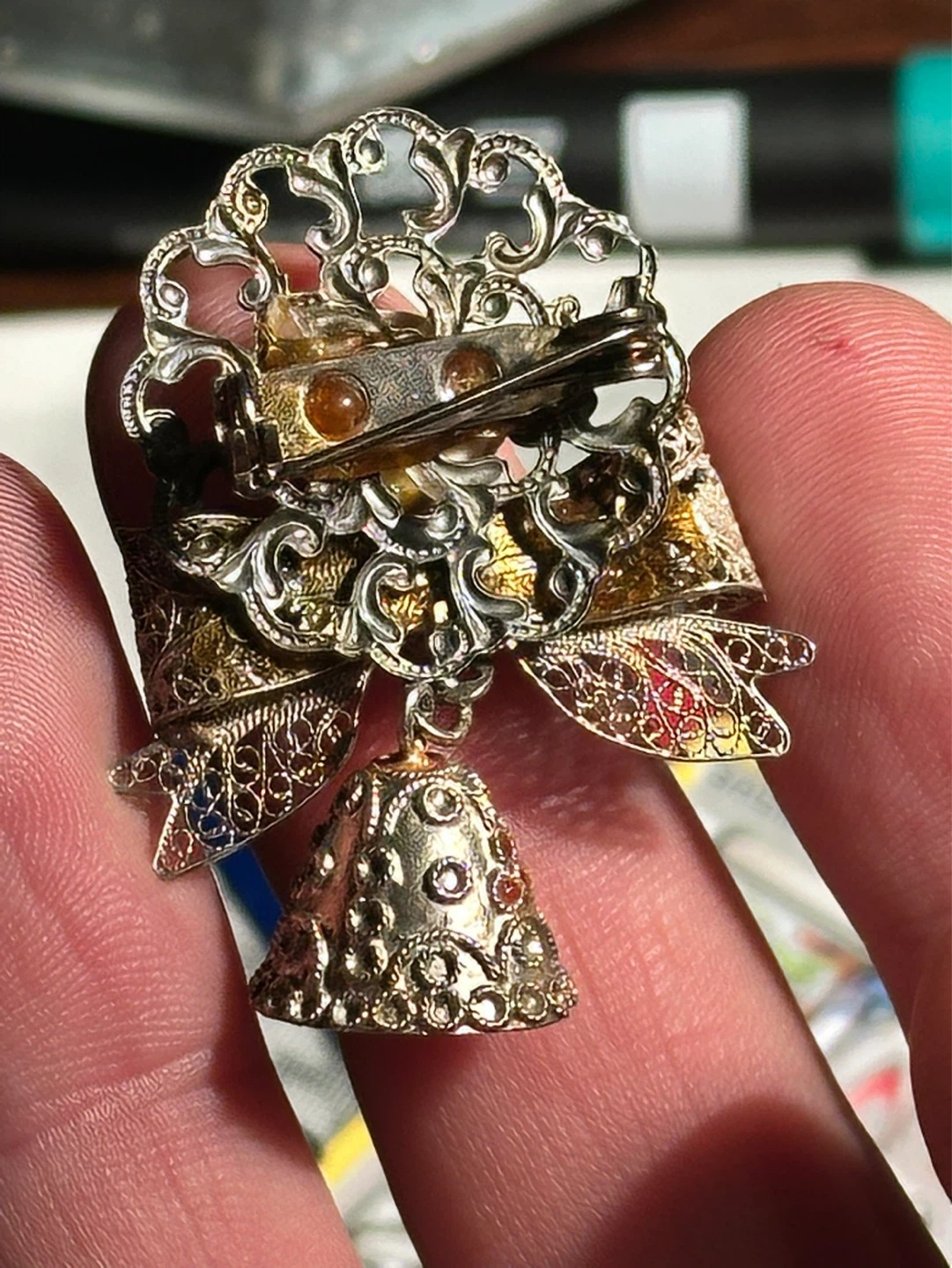 Vintage Filigree Ceramic Floral brooch - photo 2