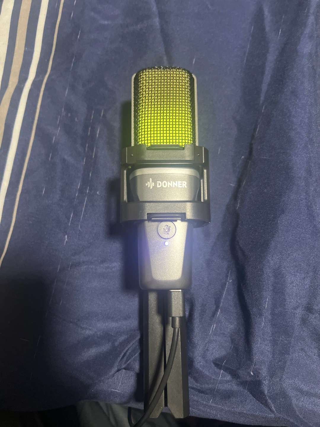 Donner UA-22 USB and USB C Microphone with Tripod