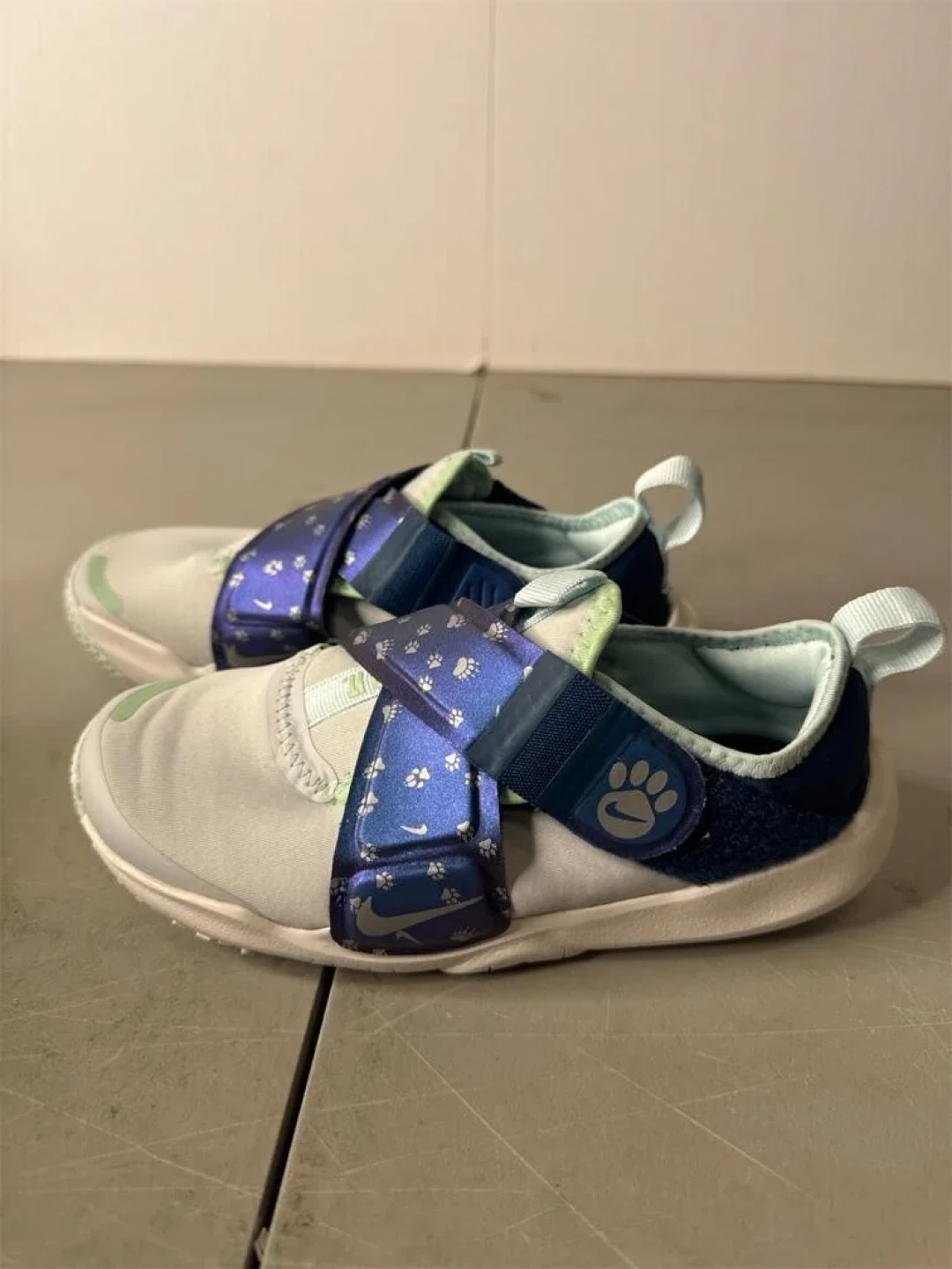 Nike Toddler Shoes 13.5c - photo 2