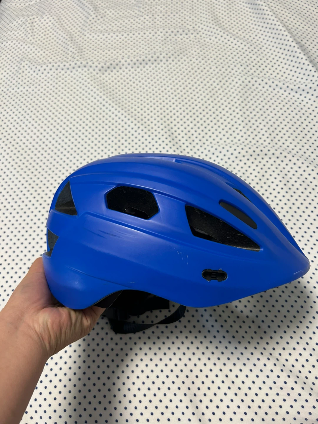 Bicycle helmet