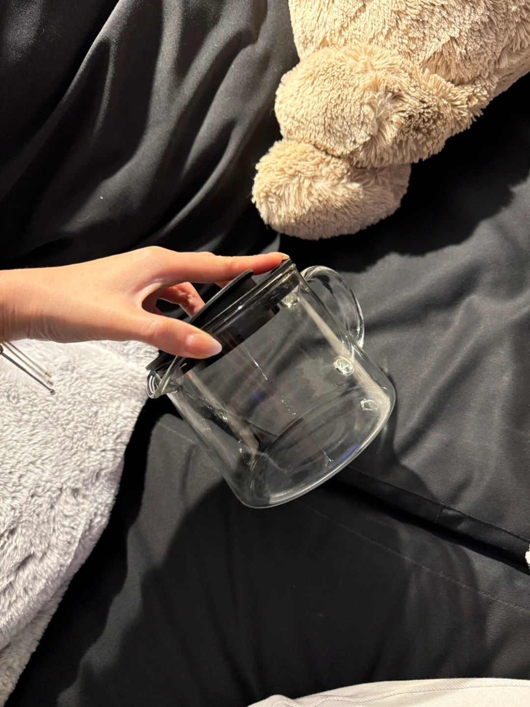 Glass coffee/tea pot with black lid - photo 2