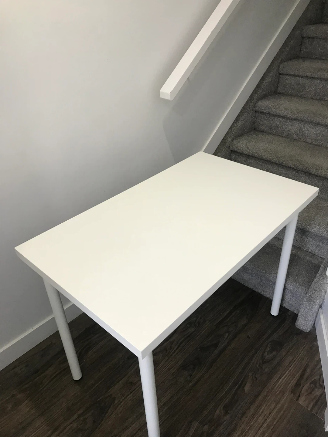 White rectangular desk - photo 5