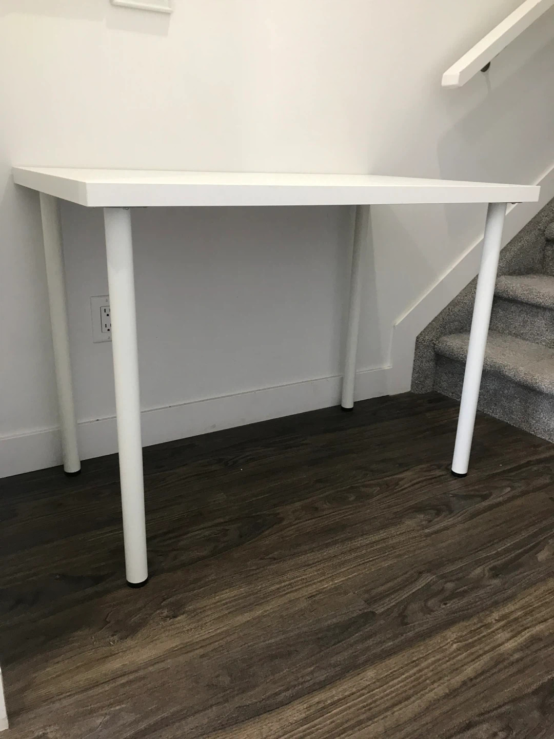 White rectangular desk - photo 4