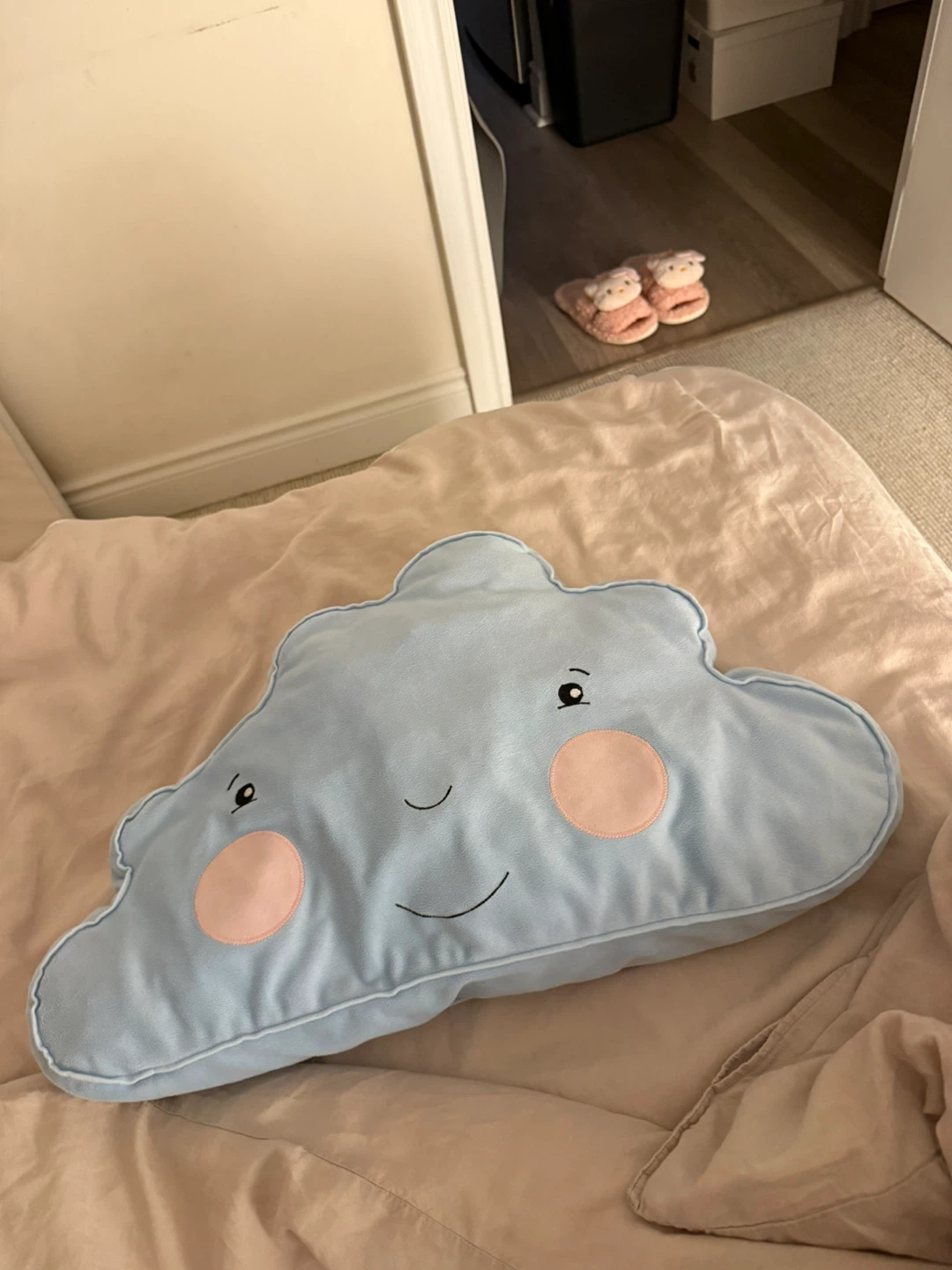 IKEA （out of print）Blue Cloud Pillow