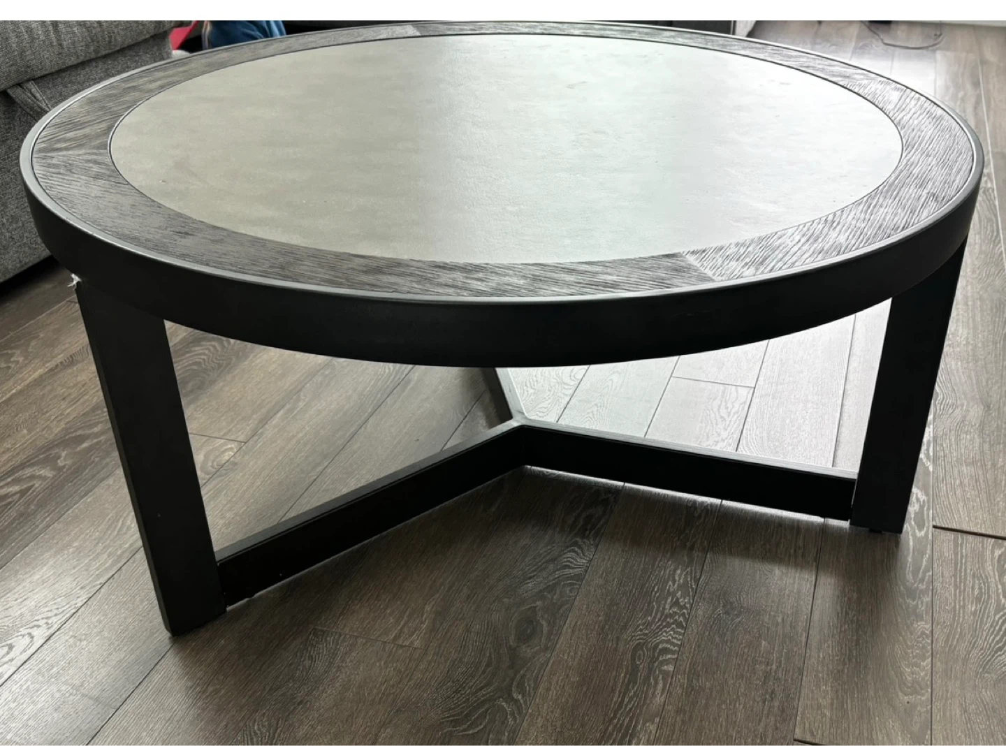 Round Coffee Table with Wood and Stone Finish - photo 4