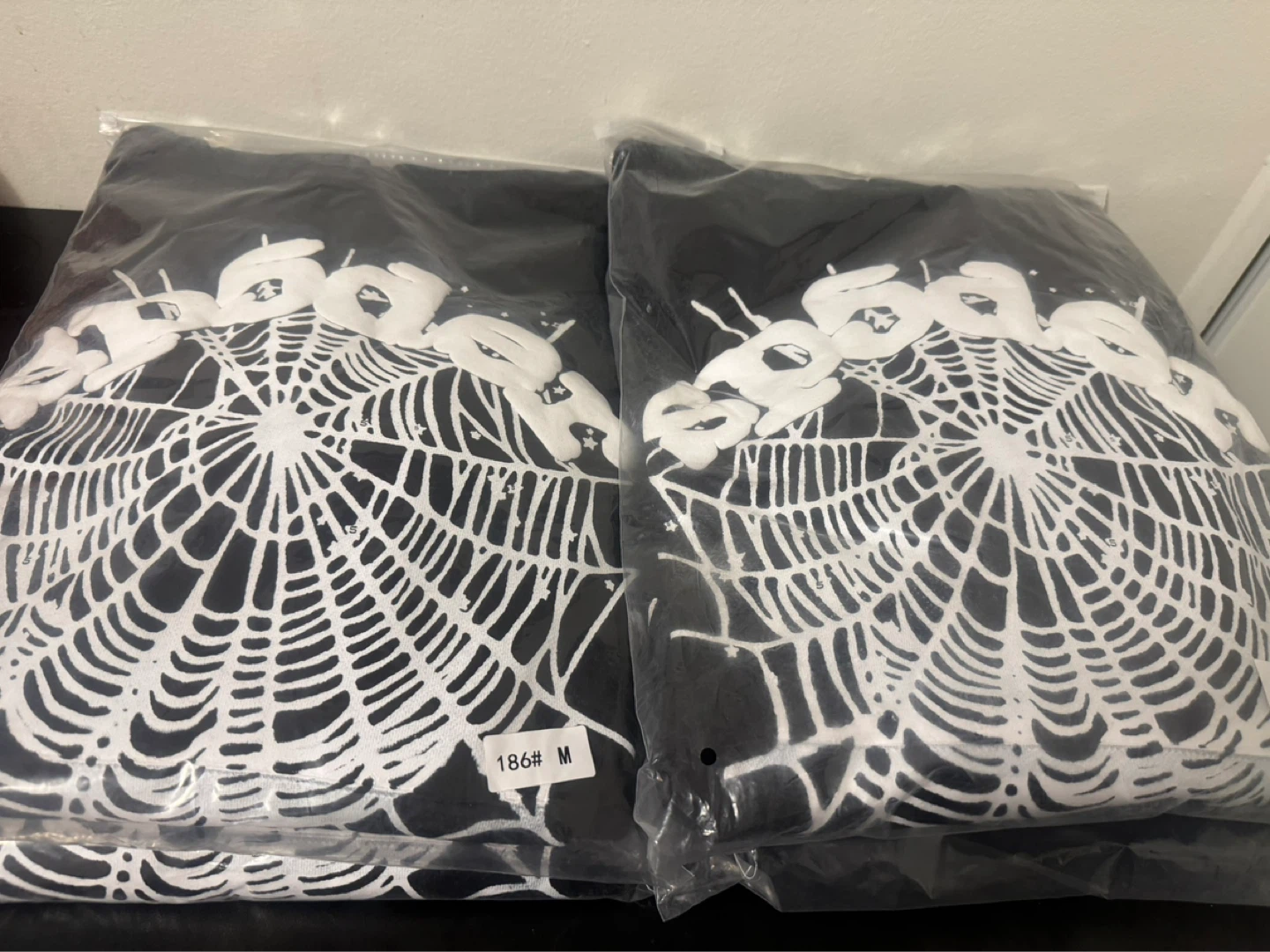 Spider Hoodie Men’s Medium Brand New - photo 3