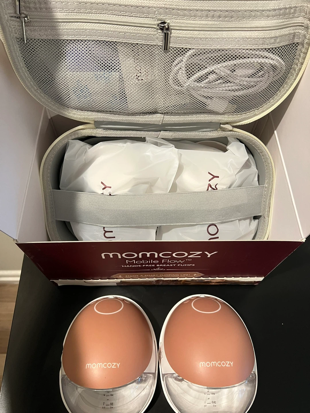 Momcozy Hands-free Breast Pump M9 + other manual breast pumps - photo 2
