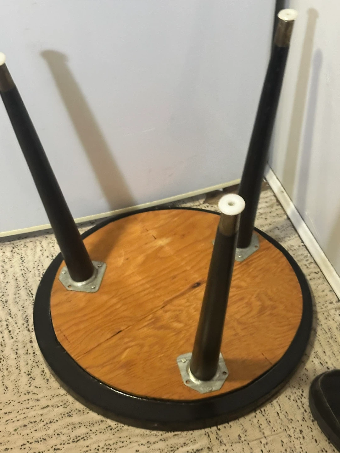 Mid Century abalone shell side table - photo 5