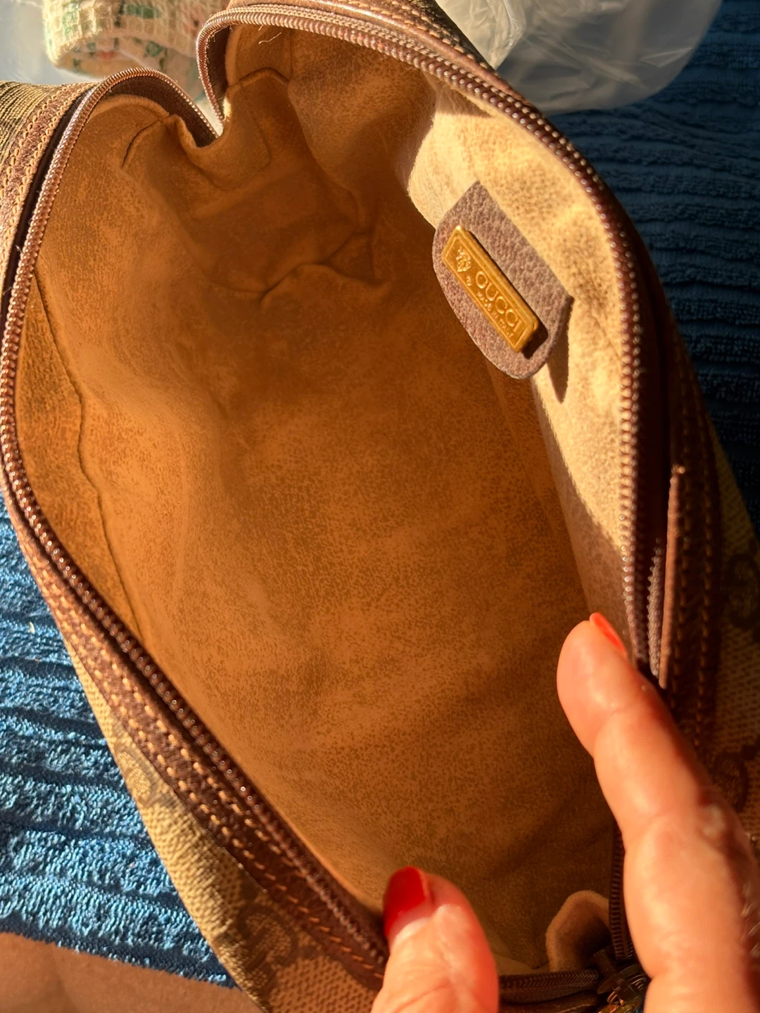 Vintage Gucci Monogram Pouch Bag - photo 5