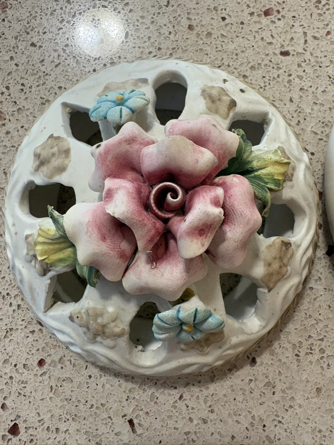 Vintage Hand Painted White Ceramic Potpourri Pot with Floral Lid - photo 5