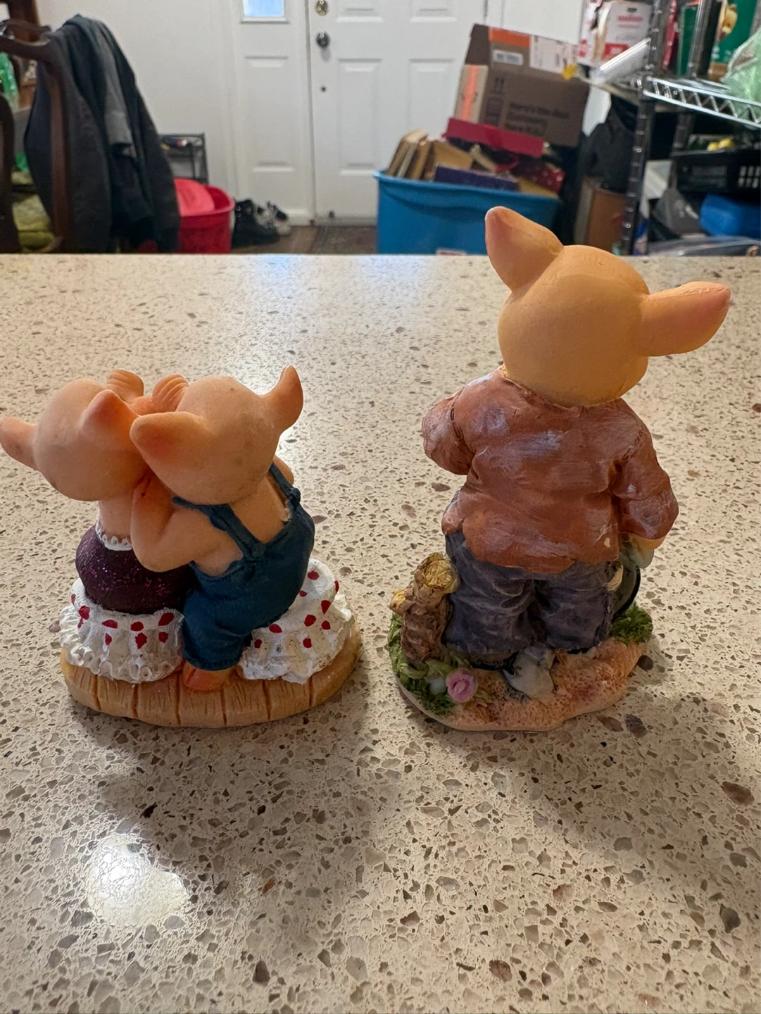 Sabre Pig Figurines (Set of 2) - photo 3