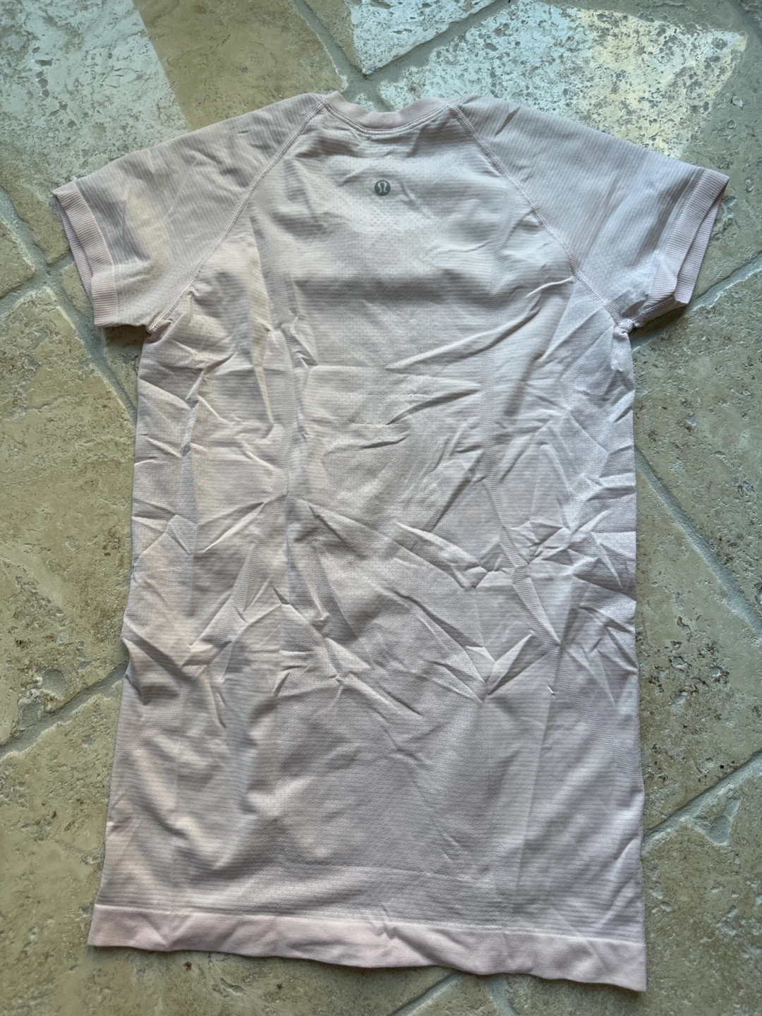 Lululemon Short Sleeve Shirt - Pink - photo 2