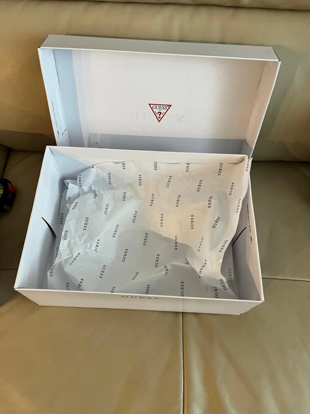 Chloe and Guess Gift Boxes - photo 2