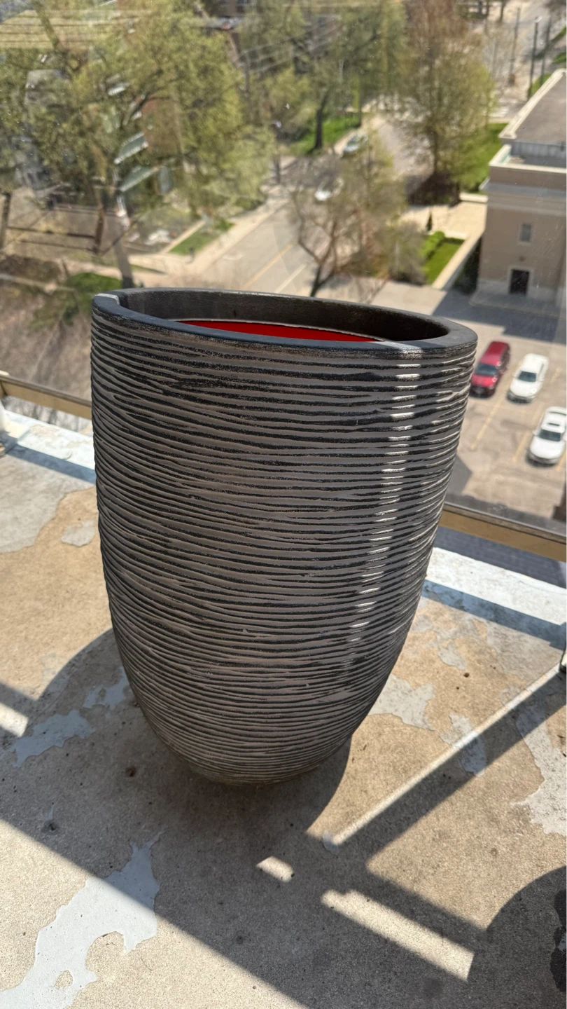Large Textured Planter Pot - photo 3
