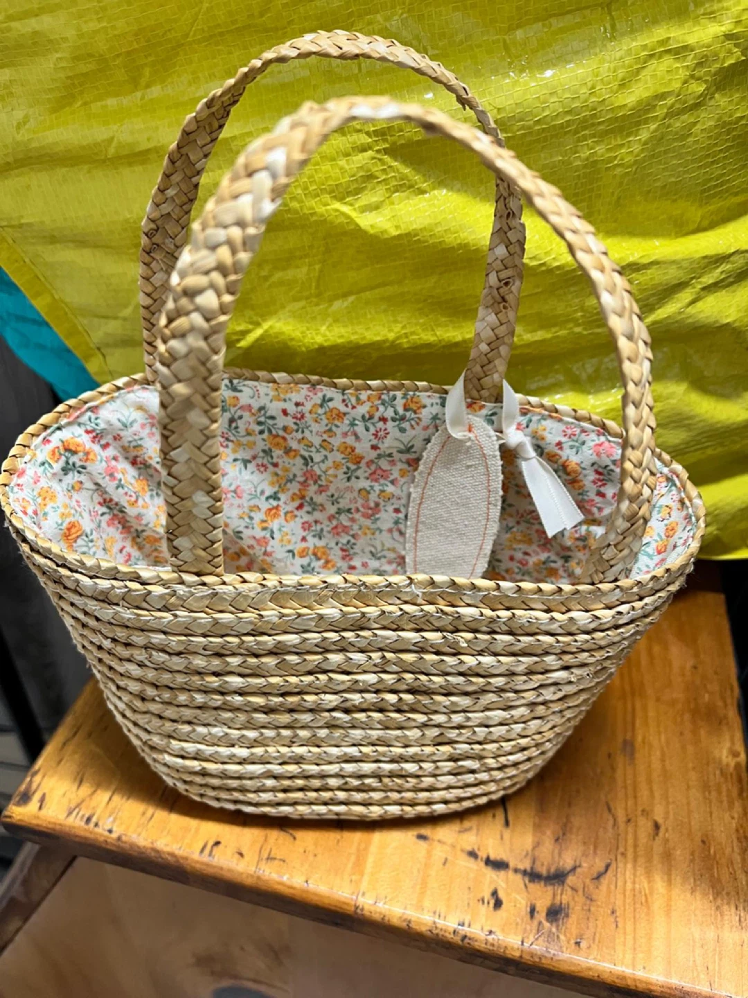 L'Occitane Woven Straw Basket Bag with Floral Lining - photo 5