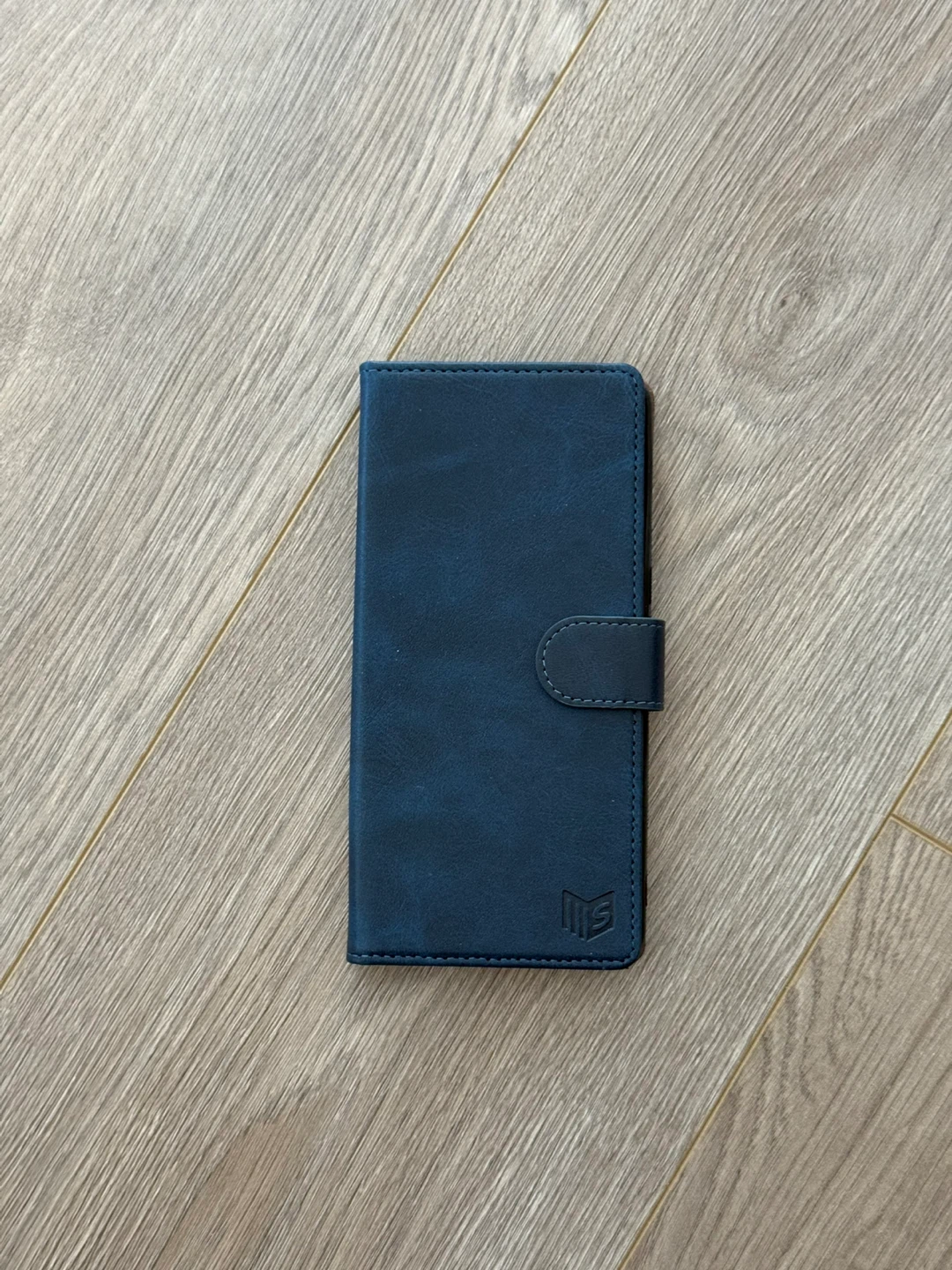 SUANPOT Flip Wallet Phone Case