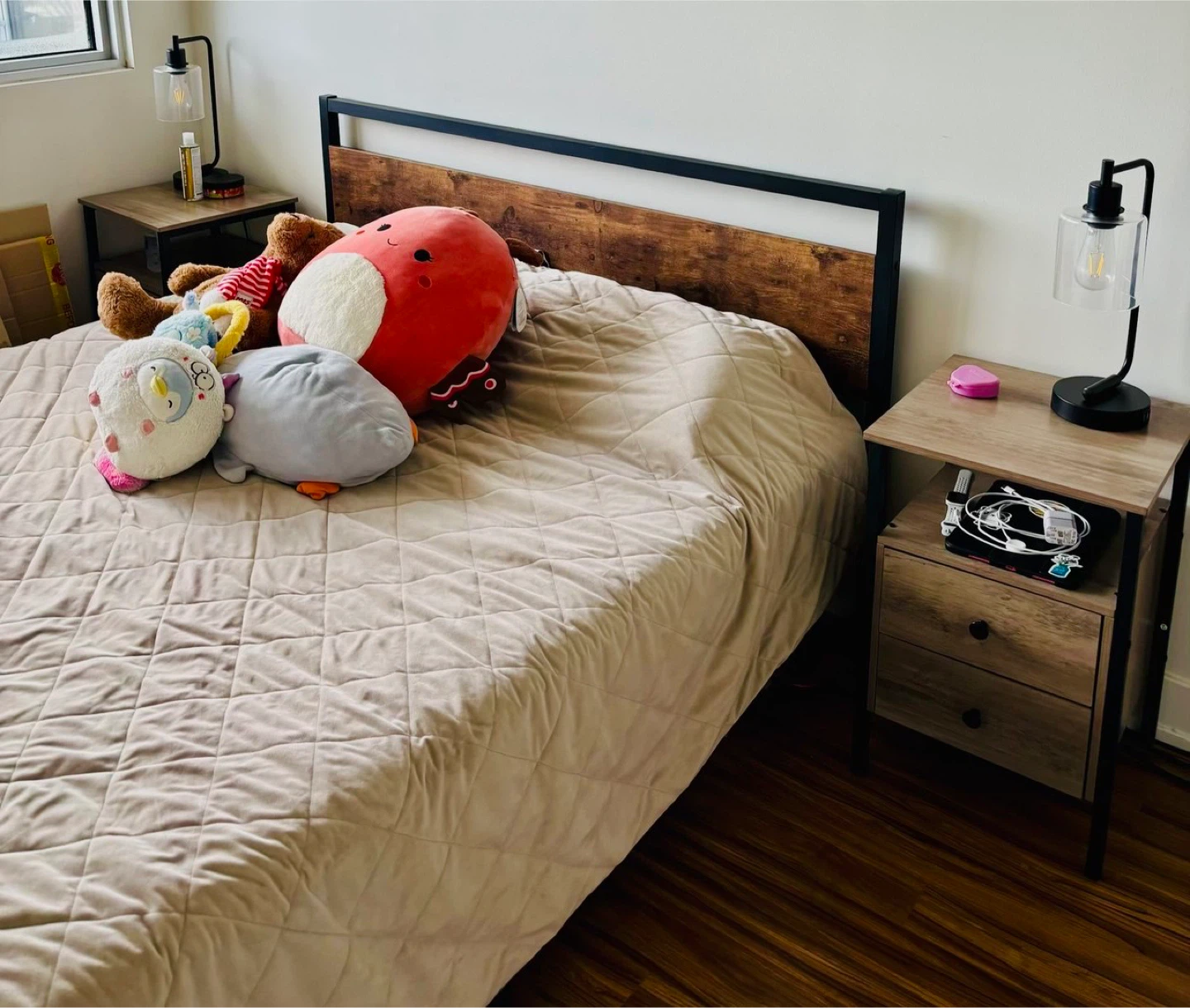 Selling furnitures due to moving