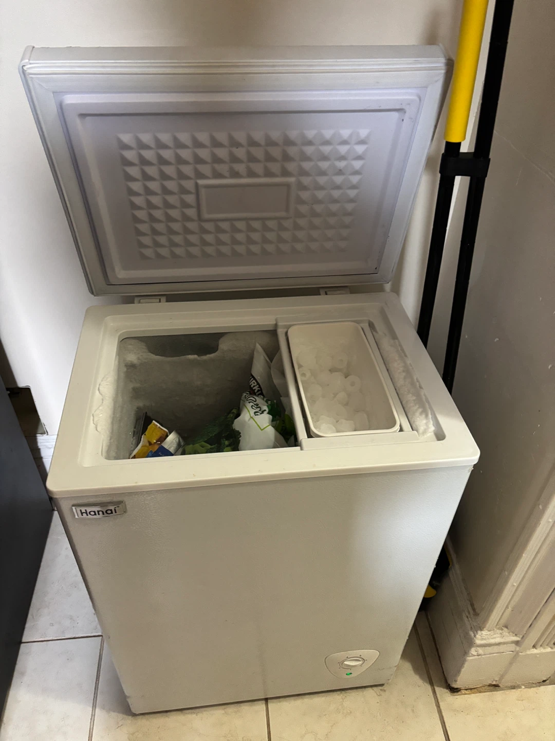 Hanaí Chest Freezer