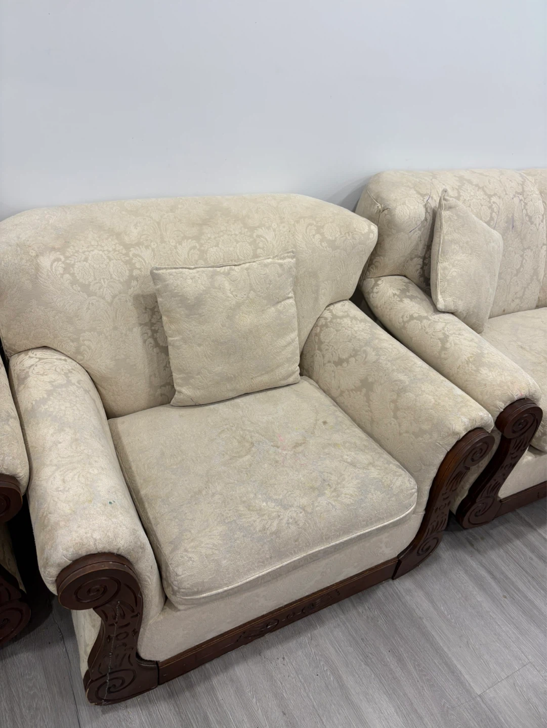 Cream Damask Sofa Set with Wooden Accents - photo 3