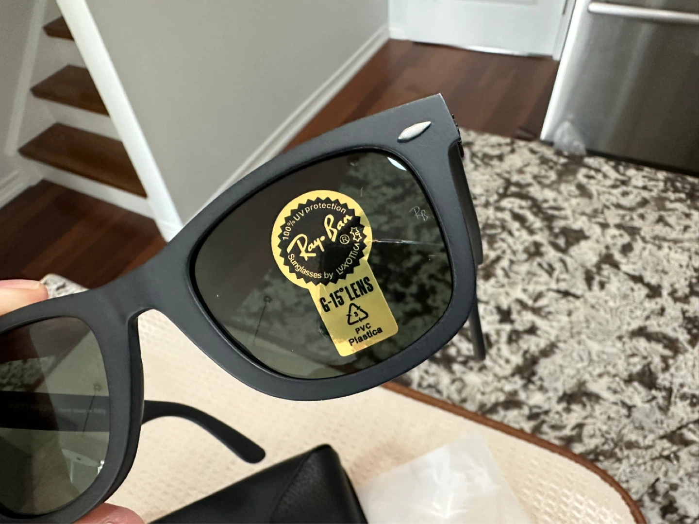 BNIB Ray-Ban Wayfarer Classic Sunglasses | MADE IN ITALY 🇮🇹 - photo 3