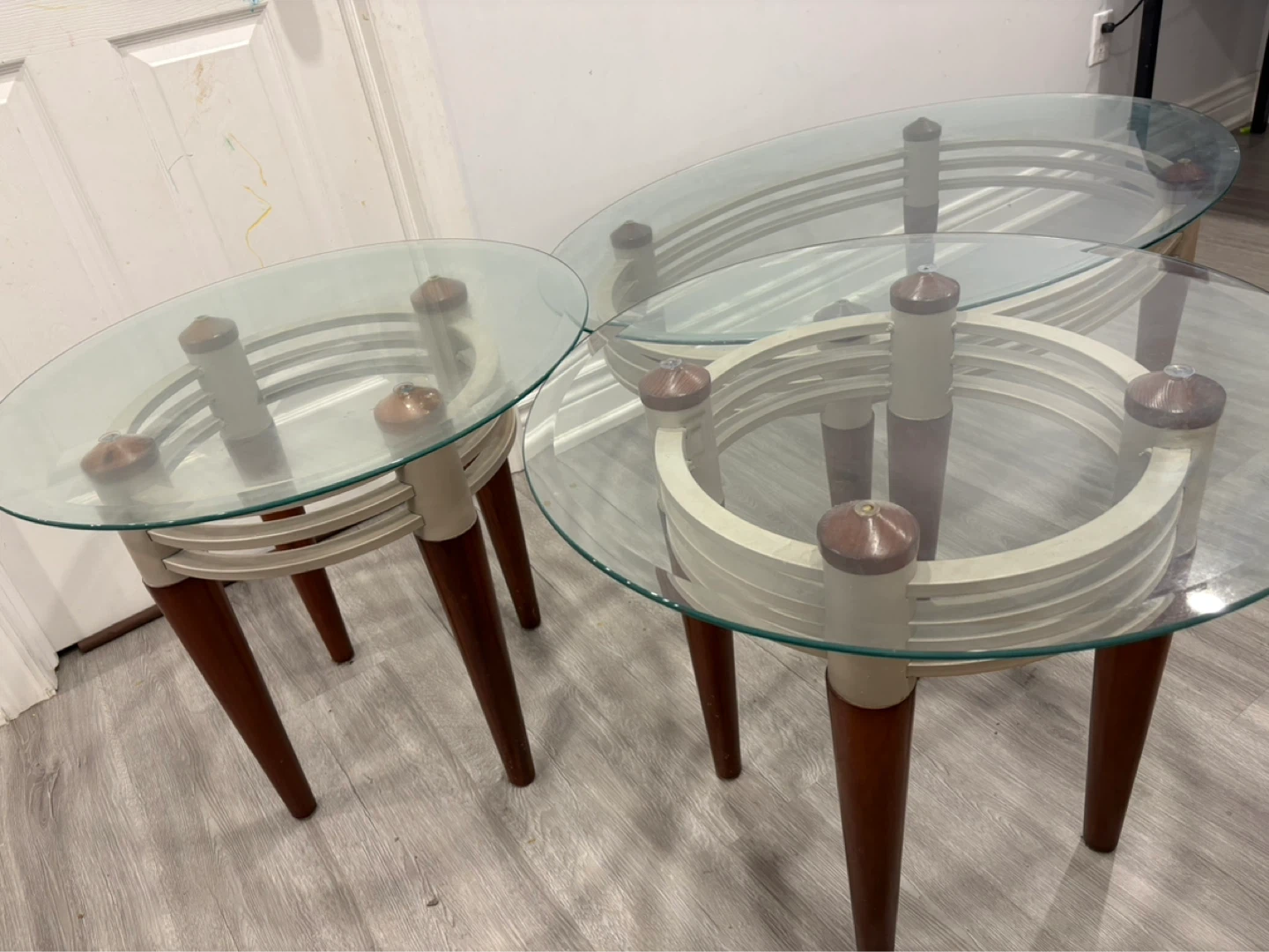 Set of 3 Glass Nesting Side Tables - photo 2