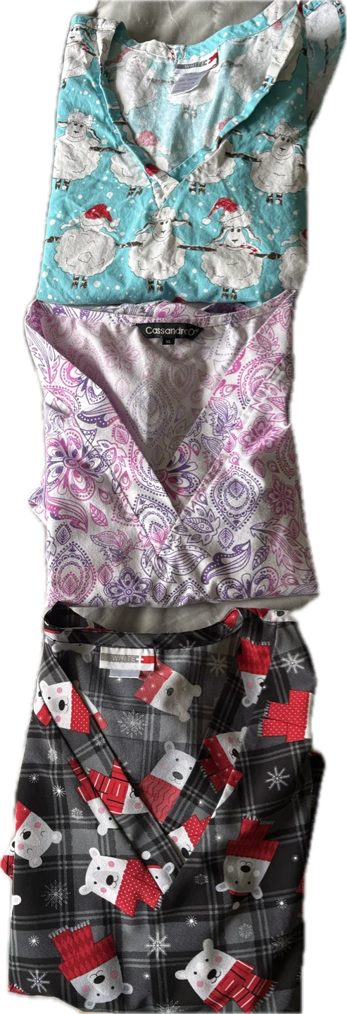Lot of 9 V-Neck Scrub Tops - photo 2