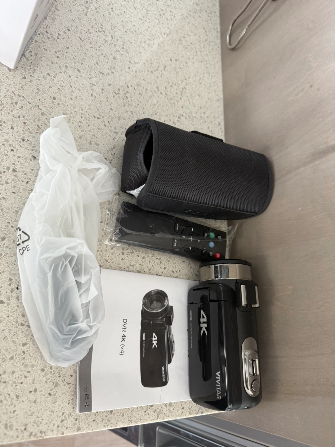 Vivitar 4K 3.0 IPS Touch Screen Digital Camcorder - photo 2