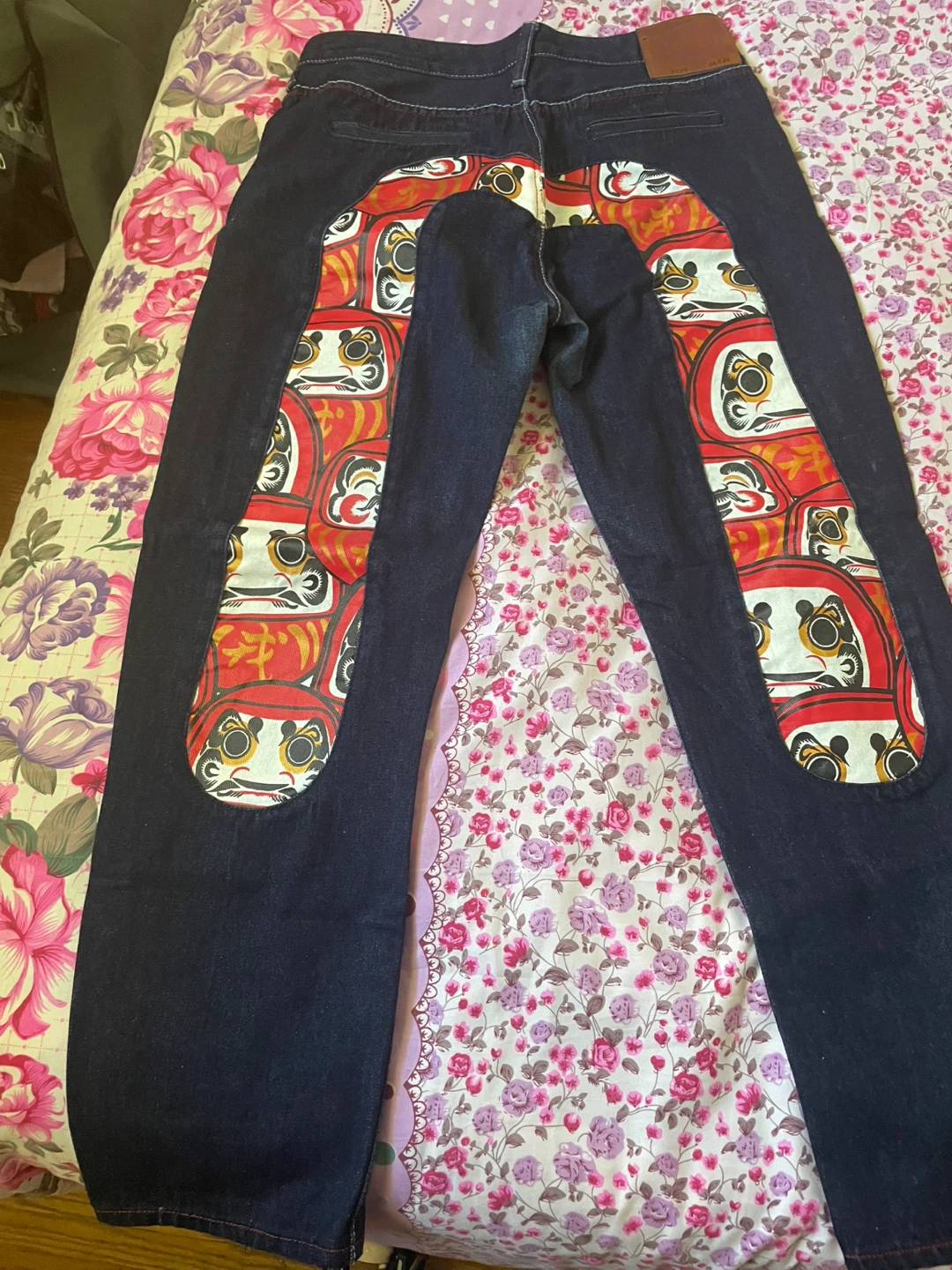 2X Authentic and rare EVISU Jeans 34