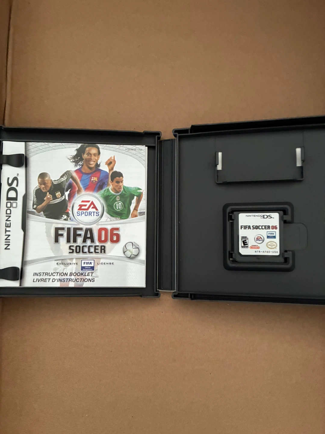 Nintendo DS FIFA 06 Soccer Game - photo 2